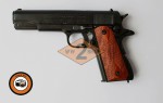 US Pistole Colt 1911 45 Goverment vyřezávané střenky